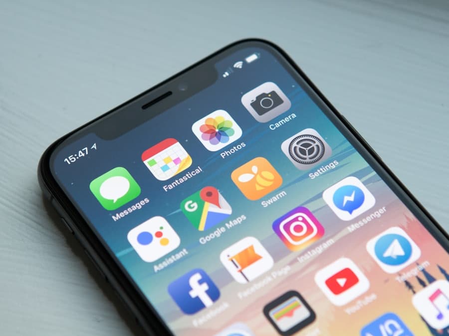 A phone home screen showing search, maps and social apps.